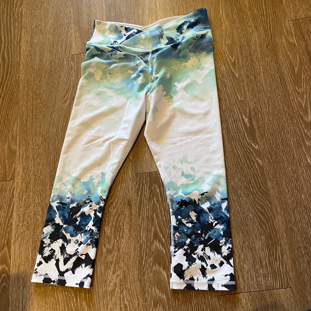 Fabletics crop leggings